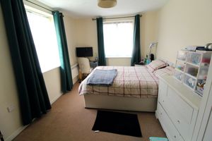 Bedroom- click for photo gallery